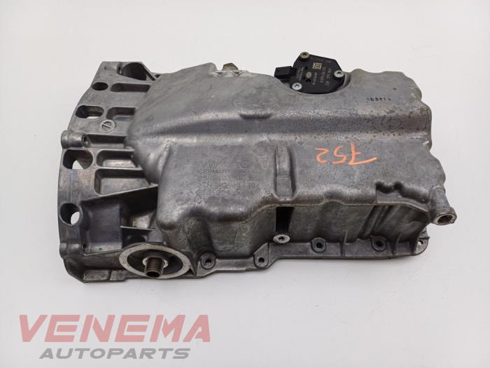 Gebruikte Carterpan Volkswagen T-Roc I 1.5 TSI 16V Prijs € 99,99 Margeregeling aangeboden door Venema Autoparts