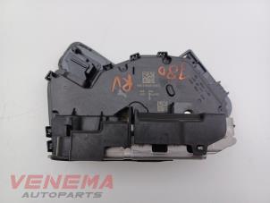 Gebruikte Deurslot Mechaniek 4Deurs rechts-voor Volkswagen Arteon Shooting Brake (3HAC) 2.0 TSI 16V Prijs € 9,99 Margeregeling aangeboden door Venema Autoparts