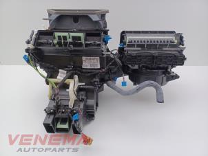 Gebruikte Kachelhuis Volkswagen Tiguan (AD1) 1.5 TSI 16V Evo BlueMotion Technology Prijs € 99,99 Margeregeling aangeboden door Venema Autoparts