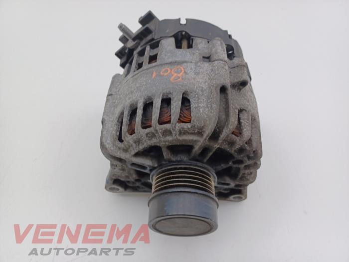 Gebruikte Dynamo Mercedes A (177.0) 2.0 A-220 Turbo 16V Prijs € 149,99 Margeregeling aangeboden door Venema Autoparts