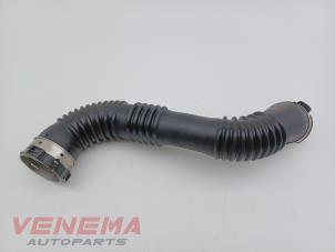 Gebruikte Intercooler Slang Mercedes A (177.0) 2.0 A-220 Turbo 16V Prijs € 39,99 Margeregeling aangeboden door Venema Autoparts
