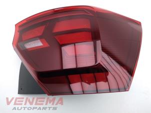 Gebruikte Achterlicht rechts Volkswagen Polo VI (AW1) 1.0 TSI 12V Prijs € 174,99 Margeregeling aangeboden door Venema Autoparts