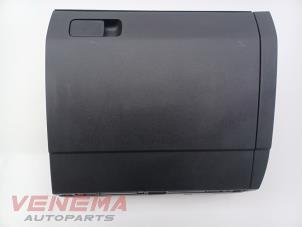 Gebruikte Dashboardkastje Volkswagen Tiguan (AD1) 1.5 TSI 16V Evo BlueMotion Technology Prijs € 59,99 Margeregeling aangeboden door Venema Autoparts