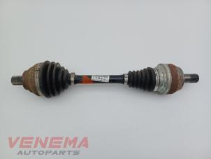 Gebruikte Cardanas links-voor (VWA) Volkswagen T-Roc I 2.0 TSI 16V 4Motion Prijs € 224,99 Margeregeling aangeboden door Venema Autoparts