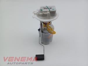 Gebruikte Tank element Pomp Nissan Qashqai (J12) 1.3 DIG-T MHEV 16V Prijs € 99,99 Margeregeling aangeboden door Venema Autoparts