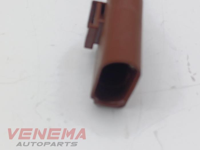 Lambda Sonde van een Volkswagen Polo VI (AW1) 1.0 TSI 12V 2024