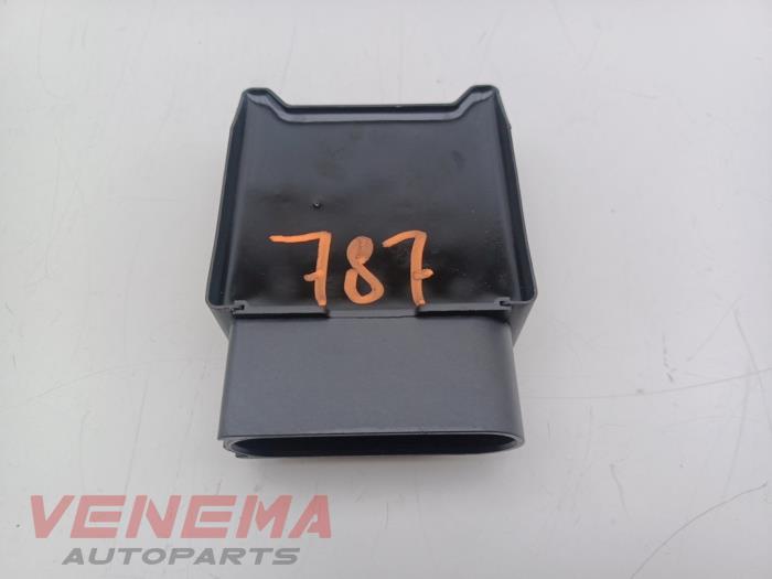 Gebruikte Brandstofpomp module Volkswagen Polo VI (AW1) 1.0 TSI 12V Prijs € 9,99 Margeregeling aangeboden door Venema Autoparts