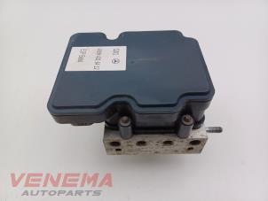 Gebruikte ABS Pomp Mercedes A (W176) 1.5 A-180 CDI, A-180d 16V Prijs € 39,99 Margeregeling aangeboden door Venema Autoparts