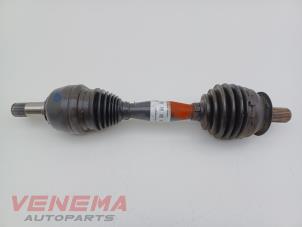 Gebruikte Aandrijfas links-voor Mercedes A (W176) 1.5 A-180 CDI, A-180d 16V Prijs € 69,99 Margeregeling aangeboden door Venema Autoparts