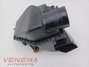Gebruikte Luchtfilterhuis BMW X3 (G01) xDrive 20i 2.0 TwinPower Turbo 16V Van Prijs € 74,99 Margeregeling aangeboden door Venema Autoparts