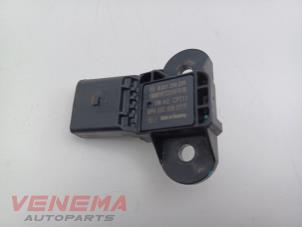 Gebruikte Sensor map (inlaatspruitstuk) Volkswagen Transporter T6 2.0 TDI 150 4Motion Prijs € 9,99 Margeregeling aangeboden door Venema Autoparts