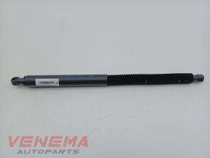 Gebruikte Amortisseur links-achter BMW X3 (G01) xDrive 20i 2.0 TwinPower Turbo 16V Van Prijs € 29,99 Margeregeling aangeboden door Venema Autoparts