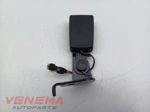 Gebruikte Veiligheidsgordel Insteek links-achter BMW X3 (G01) xDrive 20i 2.0 TwinPower Turbo 16V Van Prijs € 24,99 Margeregeling aangeboden door Venema Autoparts