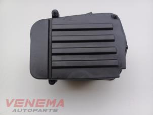 Gebruikte Luchtfilterhuis Volkswagen Golf VI Cabrio (1K) 1.4 TSI 122 16V Prijs € 29,99 Margeregeling aangeboden door Venema Autoparts