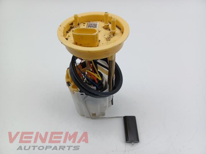 Gebruikte Tank element Pomp Volkswagen Transporter T6 2.0 TDI 150 4Motion Prijs € 79,99 Margeregeling aangeboden door Venema Autoparts