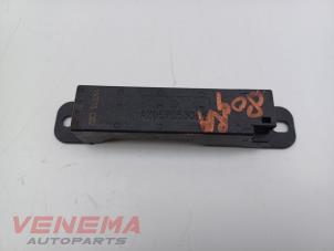 Gebruikte Keyless entry antenne Mercedes GLC (X253) 2.0 260 16V 4-Matic Prijs € 9,99 Margeregeling aangeboden door Venema Autoparts