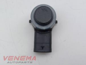 Gebruikte Sensor PDC Mercedes GLC (X253) 2.0 260 16V 4-Matic Prijs € 9,99 Margeregeling aangeboden door Venema Autoparts