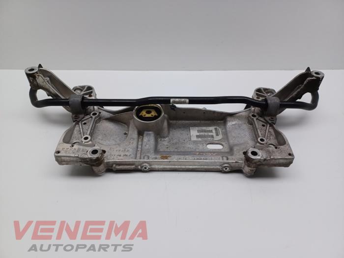 Subframe van een Volkswagen Golf VI Cabrio (1K) 1.4 TSI 122 16V 2013