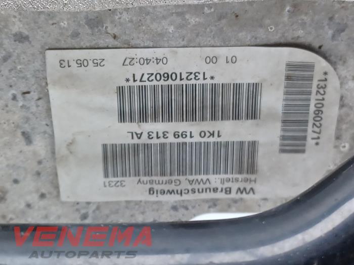 Subframe van een Volkswagen Golf VI Cabrio (1K) 1.4 TSI 122 16V 2013