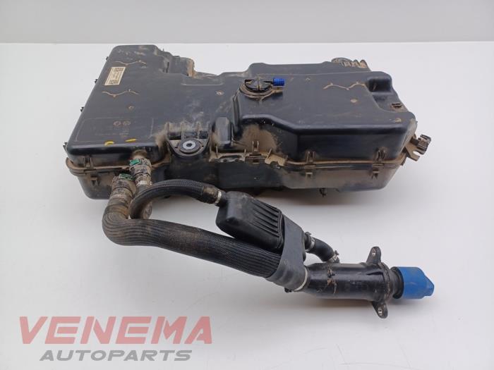 Adblue tank van een Volkswagen Transporter T6 2.0 TDI 150 4Motion 2020