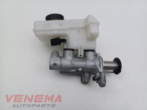 Gebruikte Hoofdremcilinder Volkswagen T-Roc I 1.0 TSI 12V Prijs € 9,99 Margeregeling aangeboden door Venema Autoparts