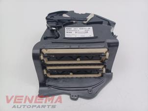 Gebruikte Afdekplaat diversen BMW 5 serie Touring (F11) 520d 16V Prijs € 24,99 Margeregeling aangeboden door Venema Autoparts