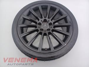 Gebruikte Velg + Band Mercedes C (C205) C-250 2.0 16V Prijs € 399,99 Margeregeling aangeboden door Venema Autoparts