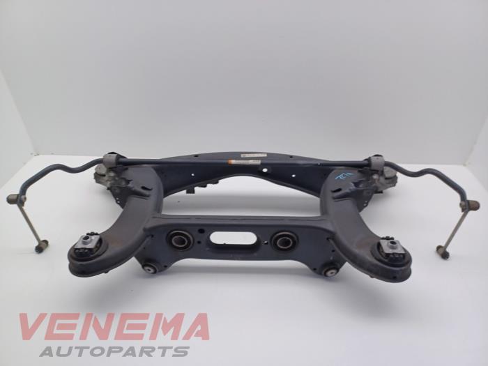 Gebruikte Subframe Mercedes C (C205) C-250 2.0 16V Prijs € 119,99 Margeregeling aangeboden door Venema Autoparts