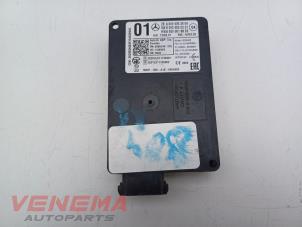 Gebruikte Dode hoek sensor Mercedes GLC (X253) 2.0 260 16V 4-Matic Prijs € 274,99 Margeregeling aangeboden door Venema Autoparts