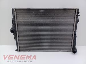 Gebruikte Radiateur BMW 3 serie Touring (E91) 320i 16V Prijs € 49,99 Margeregeling aangeboden door Venema Autoparts