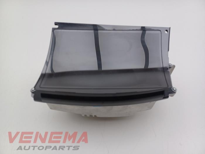 Gebruikte Head-up display Mercedes GLC (X253) 2.0 260 16V 4-Matic Prijs € 274,99 Margeregeling aangeboden door Venema Autoparts