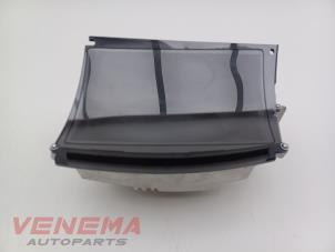 Gebruikte Head-up display Mercedes GLC (X253) 2.0 260 16V 4-Matic Prijs € 274,99 Margeregeling aangeboden door Venema Autoparts