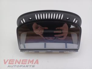 Gebruikte Display Multi Media regelunit BMW 3 serie Touring (E91) 320i 16V Prijs € 149,99 Margeregeling aangeboden door Venema Autoparts