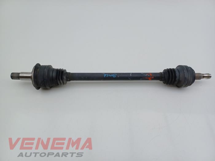 Gebruikte Aandrijfas links-achter Mercedes GLC (X253) 2.0 260 16V 4-Matic Prijs € 99,99 Margeregeling aangeboden door Venema Autoparts