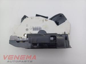 Gebruikte Deurslot Mechaniek 4Deurs links-achter Seat Leon ST (5FF) 2.0 TDI FR 16V Prijs € 9,99 Margeregeling aangeboden door Venema Autoparts