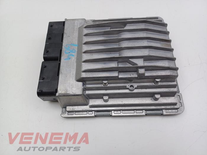 Computer Motormanagement van een BMW 3 serie Touring (E91) 320i 16V 2010
