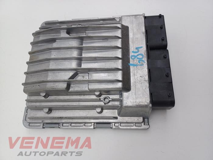 Computer Motormanagement van een BMW 3 serie Touring (E91) 320i 16V 2010