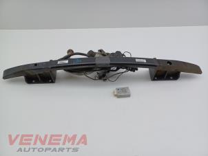 Gebruikte Trekhaak BMW 3 serie Touring (E91) 320i 16V Prijs € 249,99 Margeregeling aangeboden door Venema Autoparts