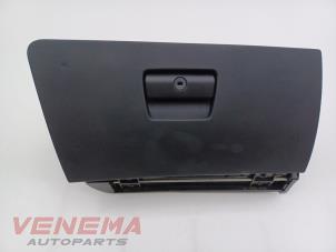 Gebruikte Dashboardkastje BMW 3 serie Touring (E91) 320i 16V Prijs € 29,99 Margeregeling aangeboden door Venema Autoparts