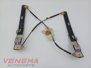 Gebruikte Raammechaniek 4Deurs links-voor Seat Leon ST (5FF) 2.0 TDI FR 16V Prijs € 19,99 Margeregeling aangeboden door Venema Autoparts