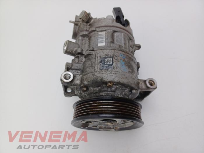 Aircopomp van een Seat Leon ST (5FF) 2.0 TDI FR 16V 2017