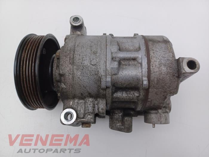 Aircopomp van een Seat Leon ST (5FF) 2.0 TDI FR 16V 2017