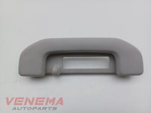 Gebruikte Handgreep Mercedes E Estate (S213) E-220d 2.0 Turbo 16V Prijs € 9,99 Margeregeling aangeboden door Venema Autoparts