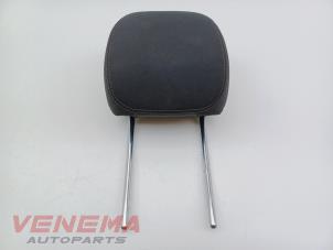 Gebruikte Hoofdsteun Mercedes E Estate (S213) E-220d 2.0 Turbo 16V Prijs € 59,99 Margeregeling aangeboden door Venema Autoparts
