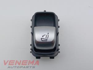 Gebruikte Schakelaar Mercedes E Estate (S213) E-220d 2.0 Turbo 16V Prijs € 9,99 Margeregeling aangeboden door Venema Autoparts