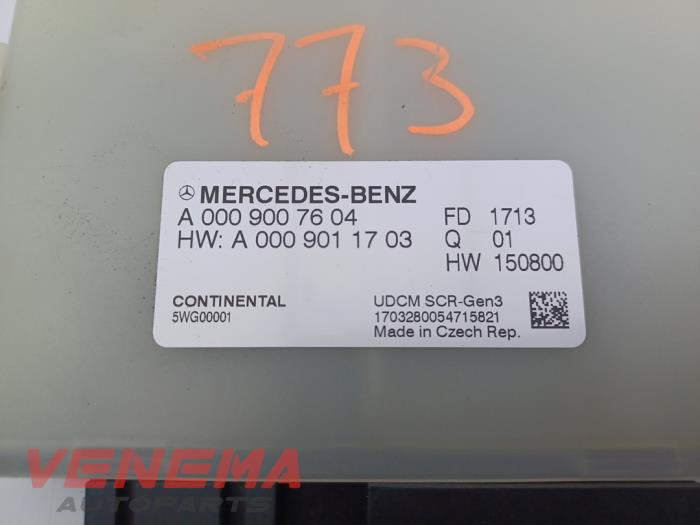 Adblue Computer van een Mercedes-Benz E Estate (S213) E-220d 2.0 Turbo 16V 2018