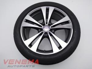 Gebruikte Velg + Band Mercedes GLC (X253) 2.0 260 16V 4-Matic Prijs € 199,99 Margeregeling aangeboden door Venema Autoparts