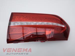 Gebruikte Achterlicht rechts Mercedes E Estate (S213) E-220d 2.0 Turbo 16V Prijs € 149,99 Margeregeling aangeboden door Venema Autoparts