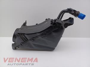 Gebruikte Tank adblue Volkswagen Caddy Combi V (SBB/SBJ) 2.0 TDI BlueMotionTechnology Prijs € 299,99 Margeregeling aangeboden door Venema Autoparts