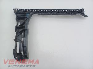 Gebruikte Bumpersteun links-achter Mercedes E Estate (S213) E-220d 2.0 Turbo 16V Prijs € 14,99 Margeregeling aangeboden door Venema Autoparts